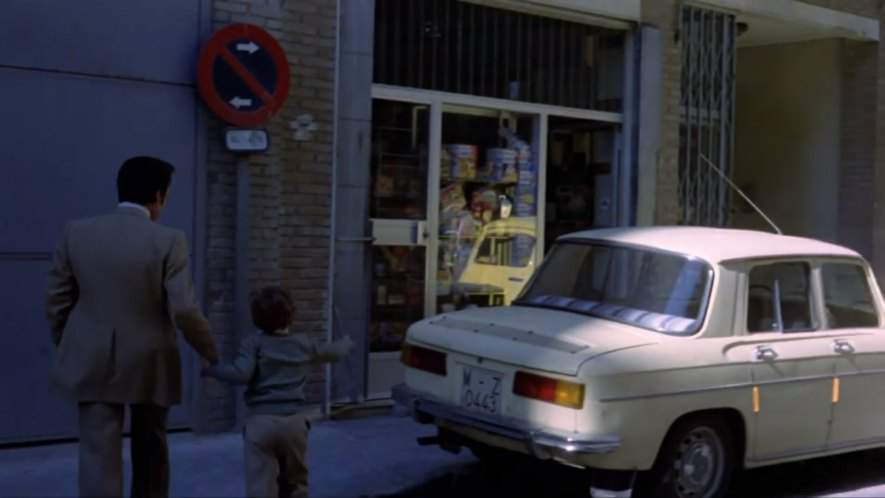 Renault 8