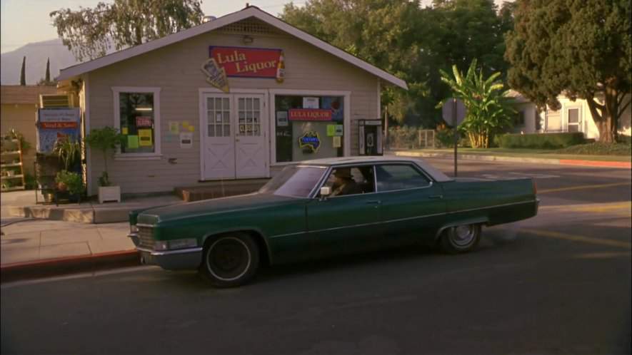 Cadillac Sedan DeVille