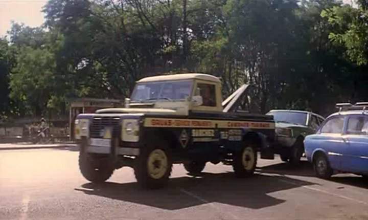 Land-Rover Santana 109'' Series III