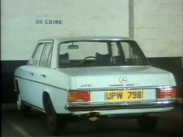 Mercedes-Benz 200