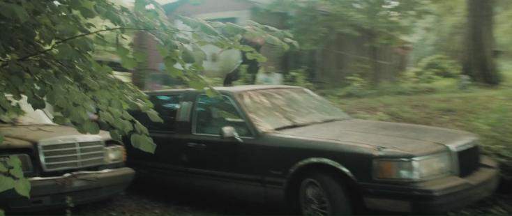 Lincoln Town Car Stretched Limousine