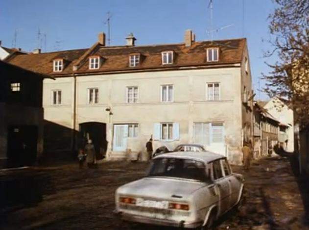 Škoda 100