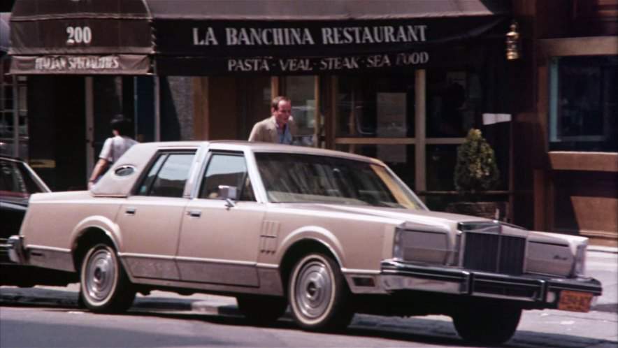 Lincoln Continental Mark VI