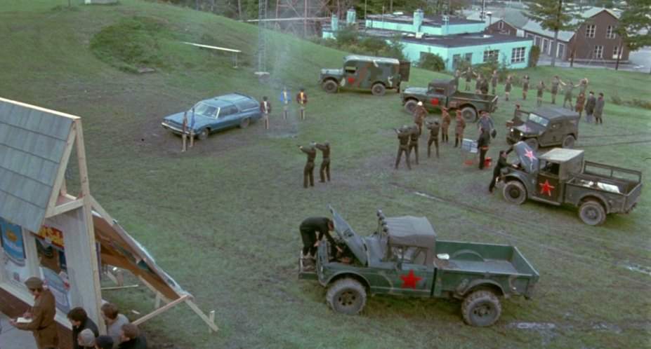 Jeep M-715