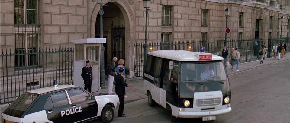 Peugeot J7 Fourgon Police