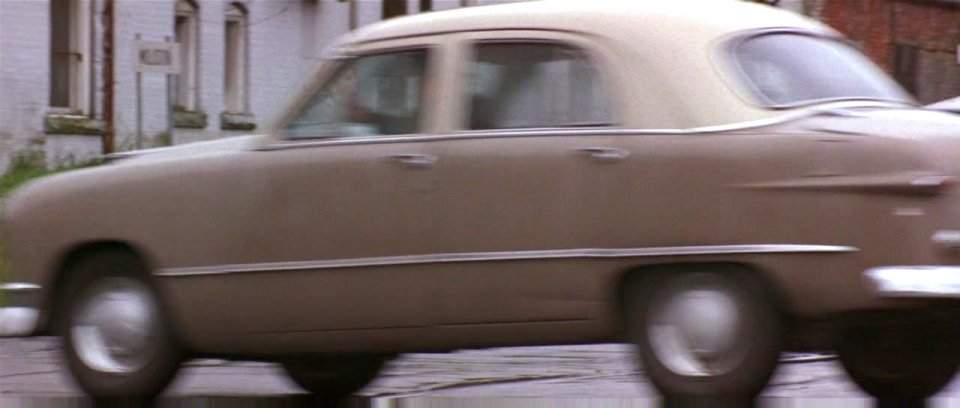Ford De Luxe