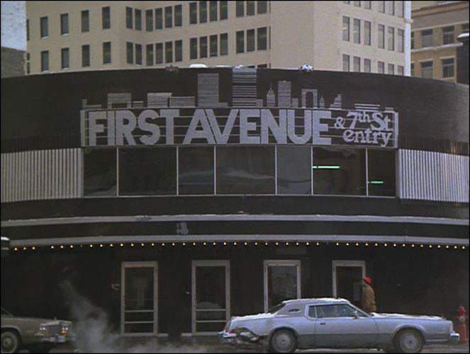 Lincoln Continental Mark IV