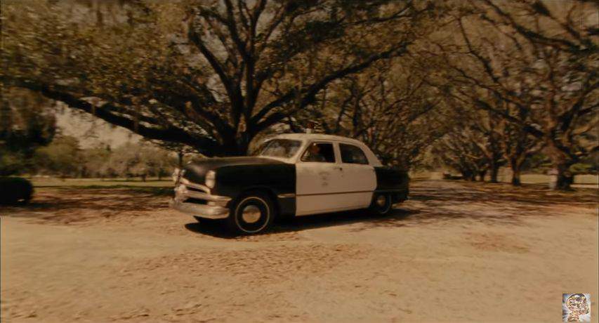 Ford Custom De Luxe