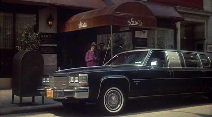 Cadillac Sedan DeVille Stretched Limousine