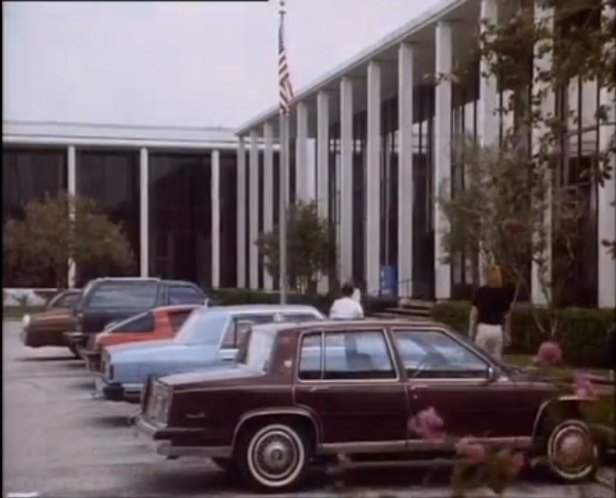 Cadillac Sedan DeVille