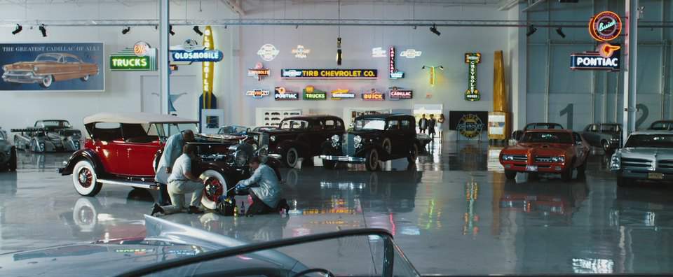 Cadillac 