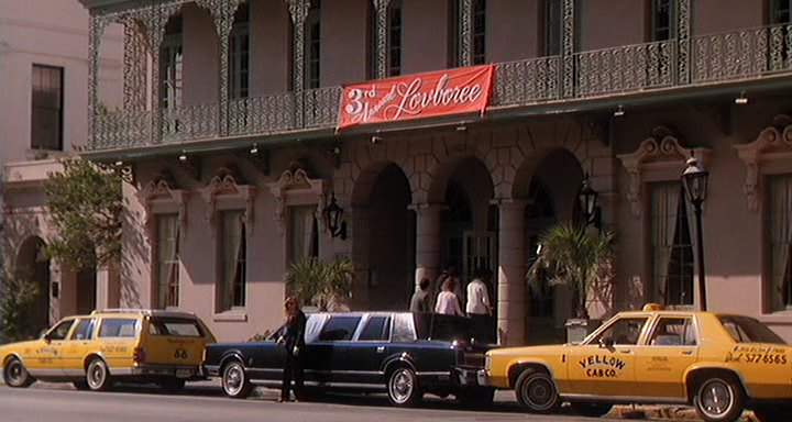 Lincoln Town Car Stretched Limousine