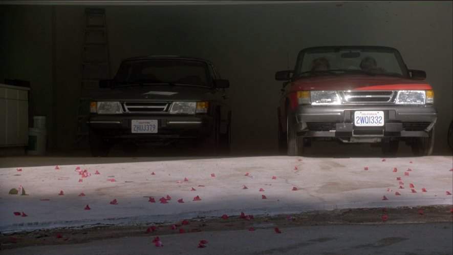 SAAB 900