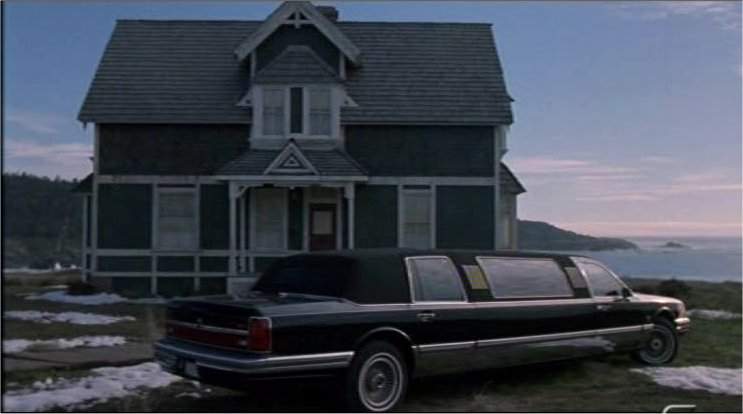 Lincoln Town Car Stretched Limousine