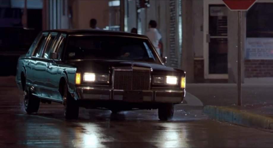 Lincoln Town Car Stretched Limousine