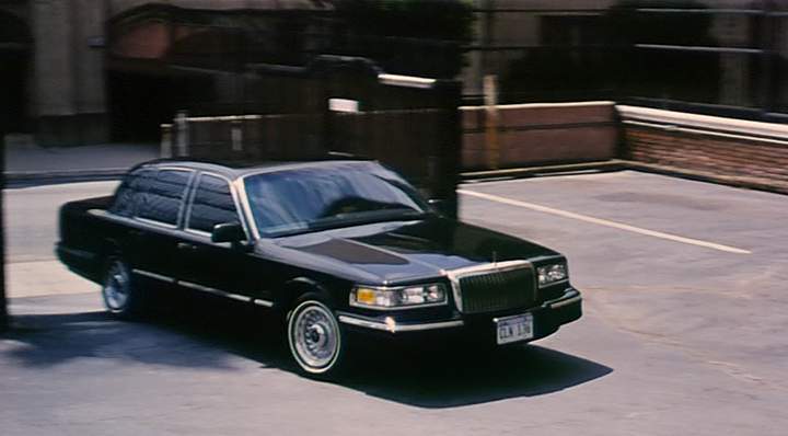1995 Lincoln Town Car in Bound