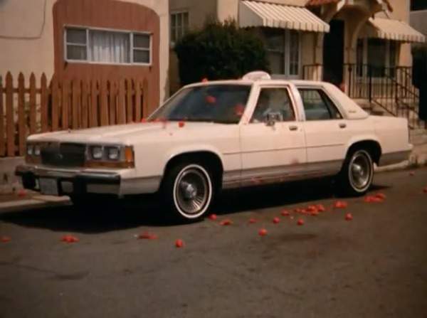 Ford LTD Crown Victoria