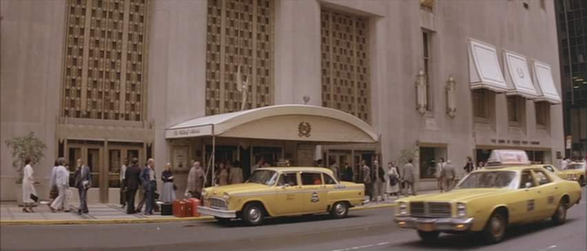 Dodge Monaco