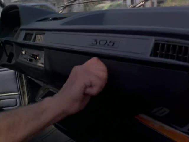 Peugeot 305