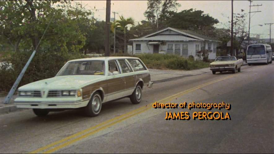 Pontiac Grand LeMans Safari