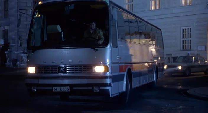 Kässbohrer Setra S 215 H