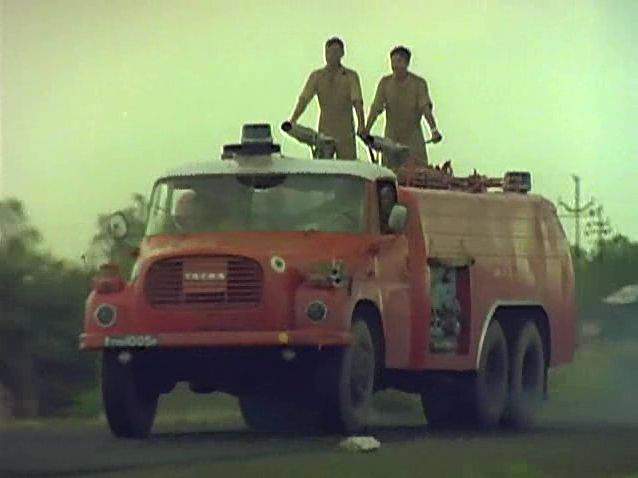 Tatra 148 CAS-32