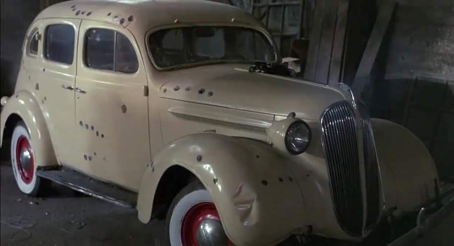 Plymouth De Luxe