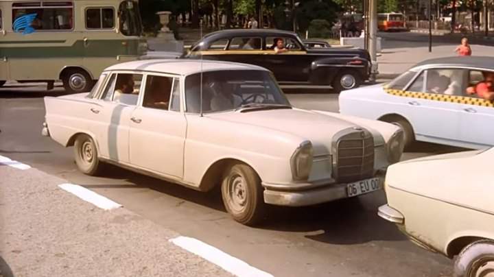 Mercedes-Benz 220 S