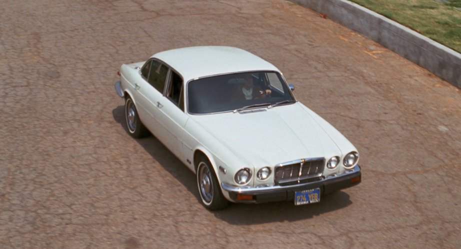 Jaguar XJ6