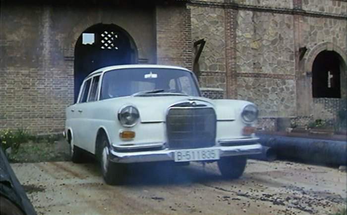 Mercedes-Benz 200