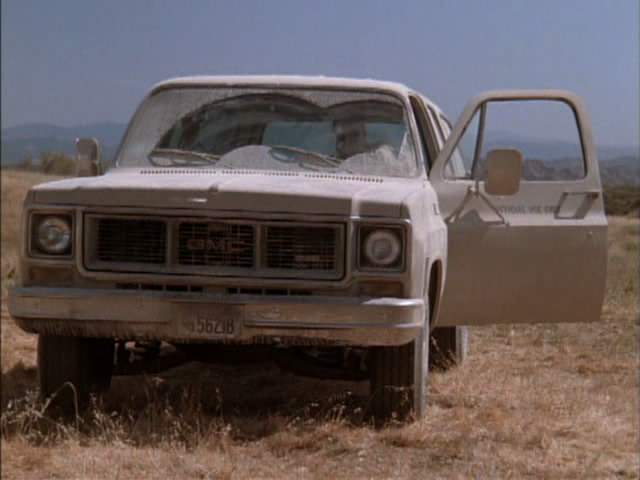 1973 GMC Suburban in Impulse