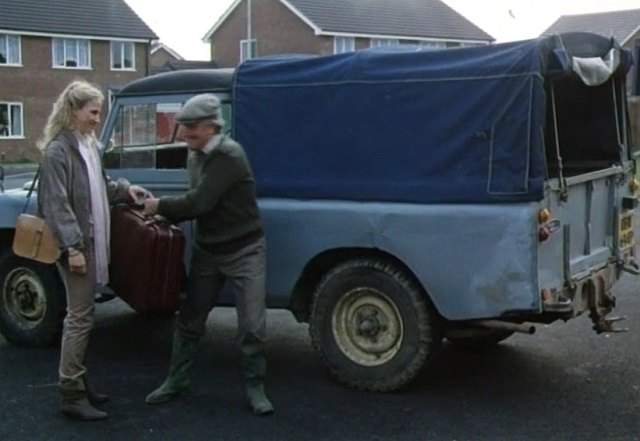 Land-Rover 109'' Series III