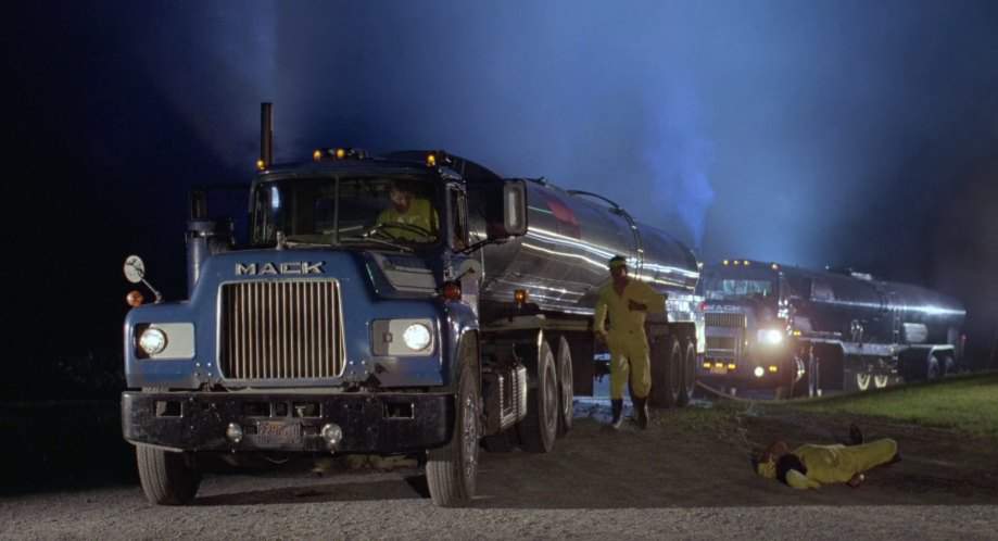 Mack R-Series