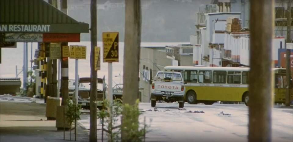 Mercedes-Benz O 305