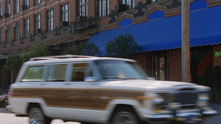 Jeep Grand Wagoneer