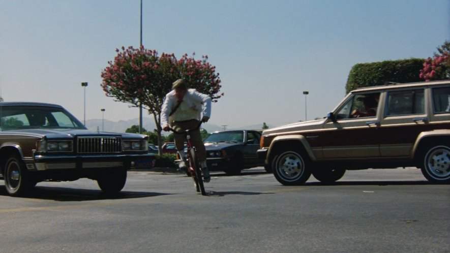 Jeep Wagoneer