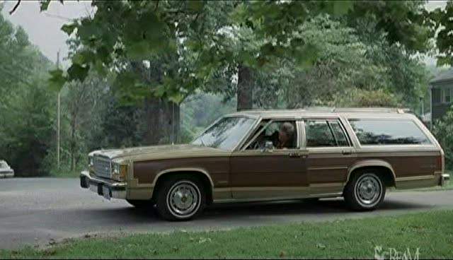 Ford LTD Country Squire