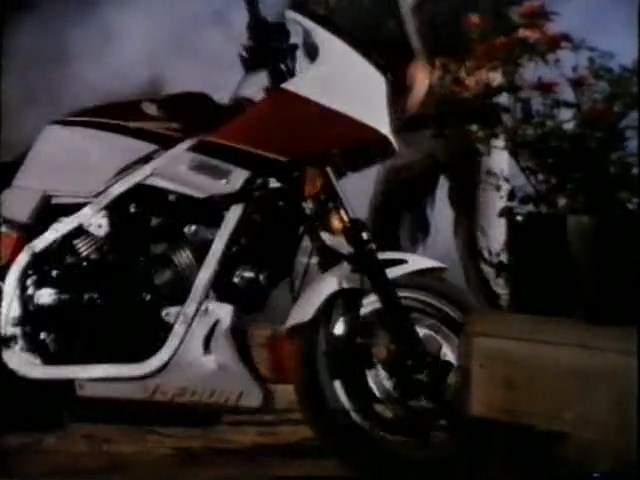 Honda VF 700 F