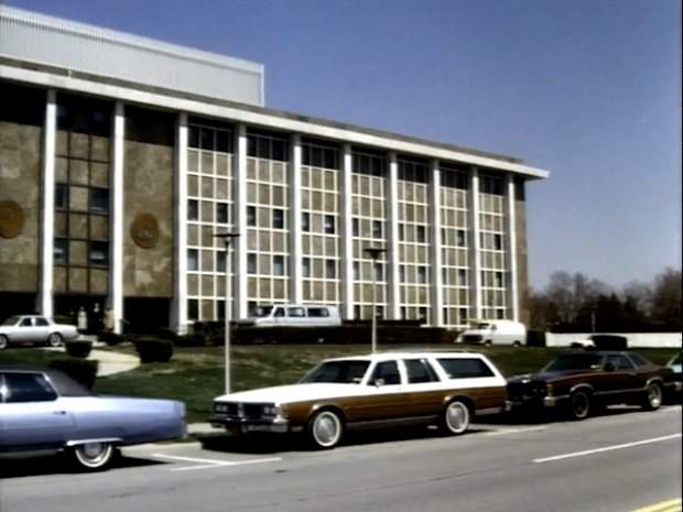 Oldsmobile Custom Cruiser