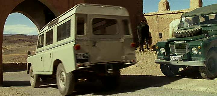 Land-Rover Santana 109'' Series III Station Wagon in Harem