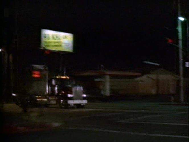 Kenworth W-900