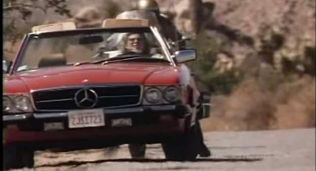 Mercedes-Benz 560 SL