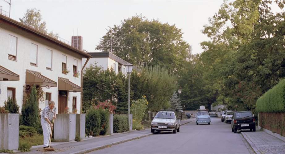 Mazda 323