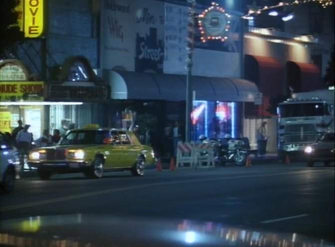 Chrysler New Yorker Fifth Avenue