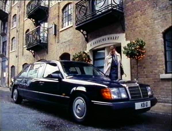 Mercedes-Benz 300 E