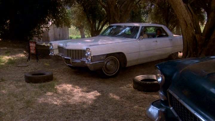 Cadillac Sedan DeVille