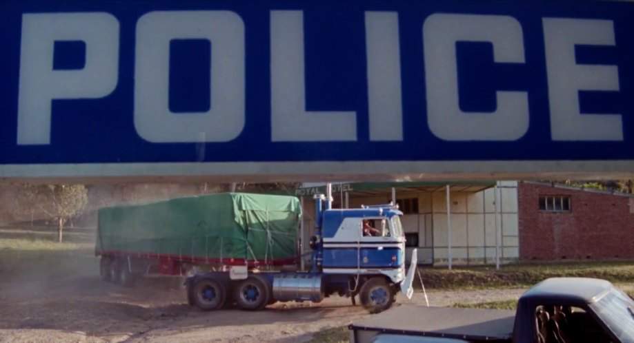 Kenworth K-100