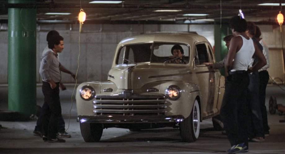 Ford Super De Luxe