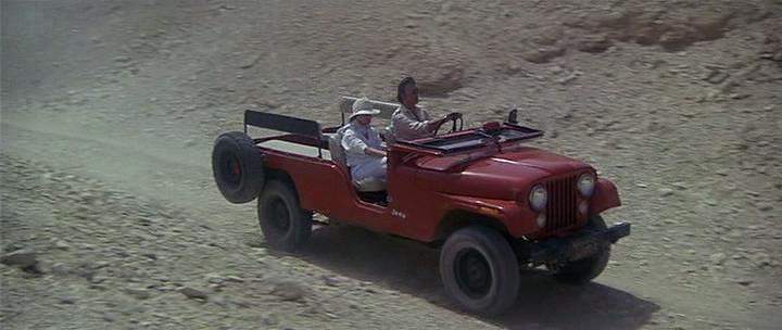 Jeep CJ-6 in Sphinx