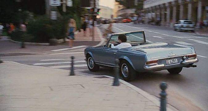 Mercedes-Benz 230 SL